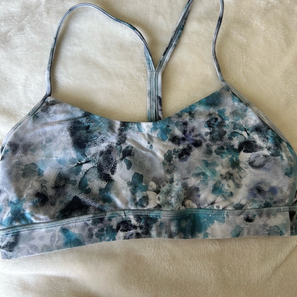 Lululemon Flow Y Nulu Bra